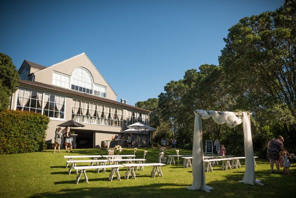 orakeibay water side garden